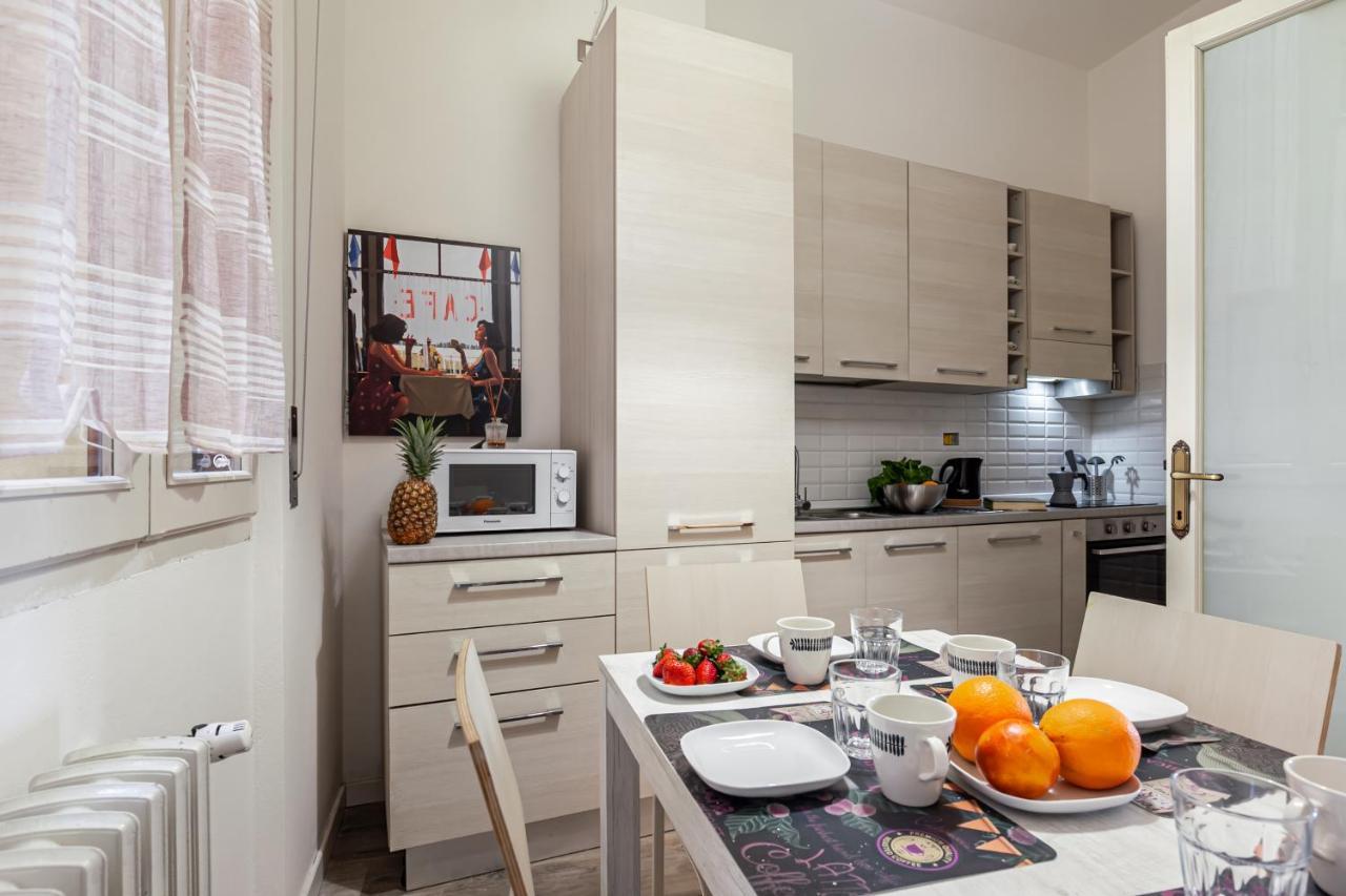 Lungarno Elegant Apartment With Panoramic Balcony Pisa Exterior photo